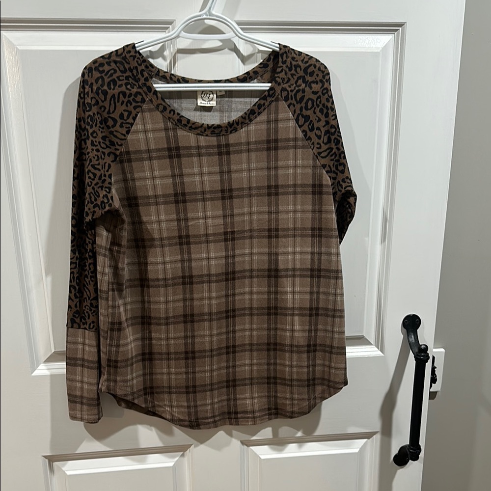 Leopard Sleeve Plaid Women's Blouse